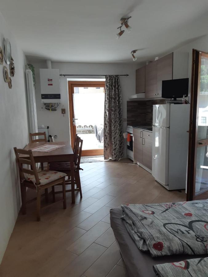 Casa Vacanze Leilighet Cogolo Eksteriør bilde